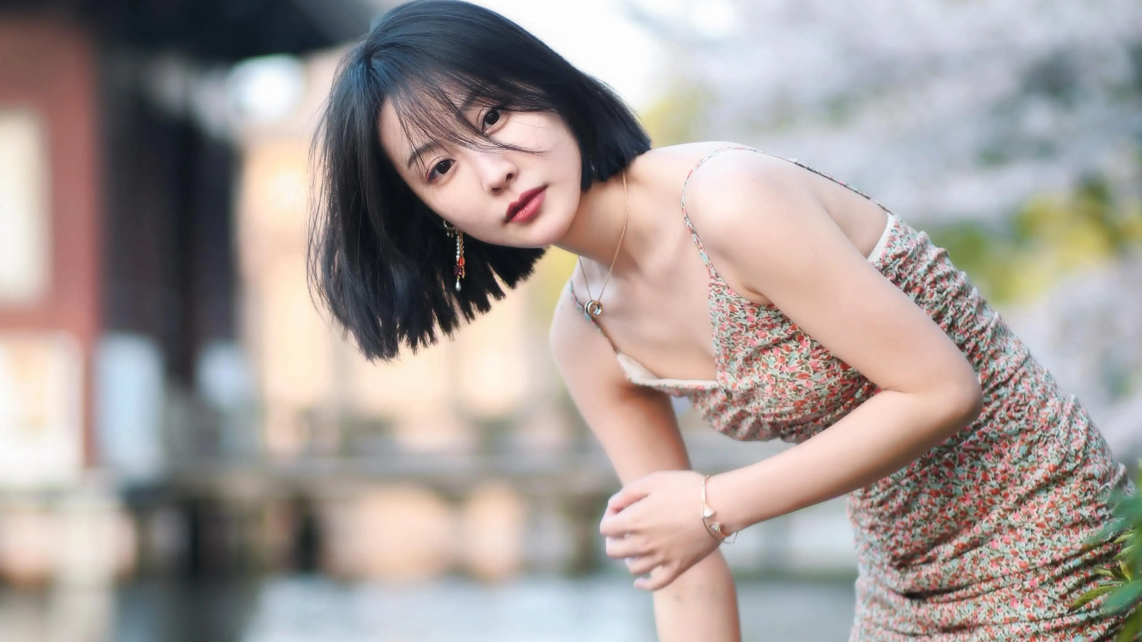 克拉玛依成都伴游小姐姐雅美