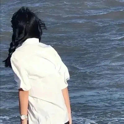 克拉玛依伴游女生武映颖的资料