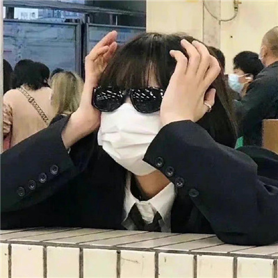 克拉玛依伴游女生冯萧玉的资料